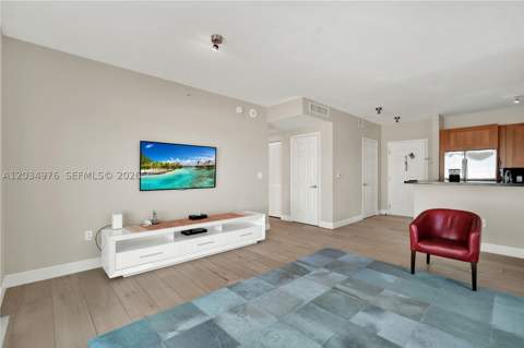 1300 Ponce De Leon Blvd 901, Coral Gables FL - photo 9 of 49