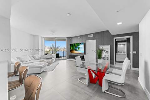 17111 Biscayne Blvd 503, North Miami Beach FL - photo 10 of 24