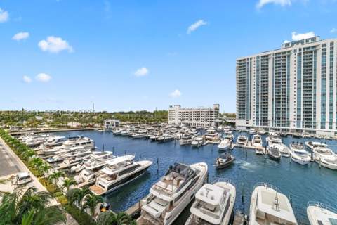 17111 Biscayne Blvd 503, North Miami Beach FL - photo 14 of 24