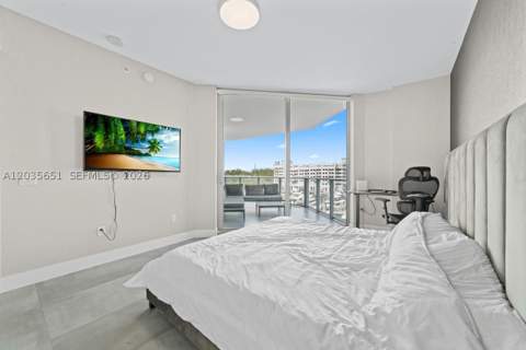 17111 Biscayne Blvd 503, North Miami Beach FL - photo 17 of 24