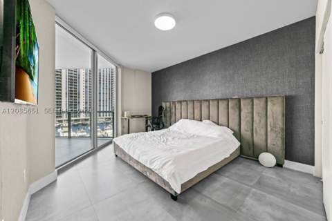 17111 Biscayne Blvd 503, North Miami Beach FL - photo 18 of 24