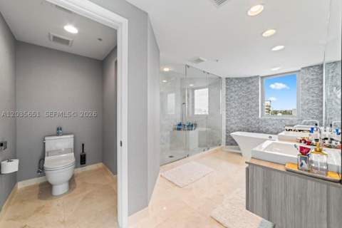 17111 Biscayne Blvd 503, North Miami Beach FL - photo 22 of 24
