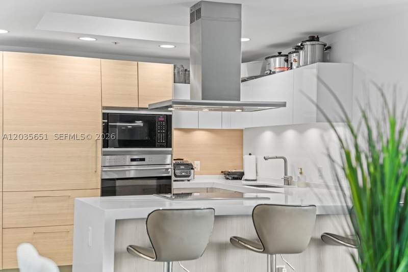 2 bedroom Condominium at 17111 Biscayne Blvd 503, Marina Palms Residences S, North Miami Beach — photo 4