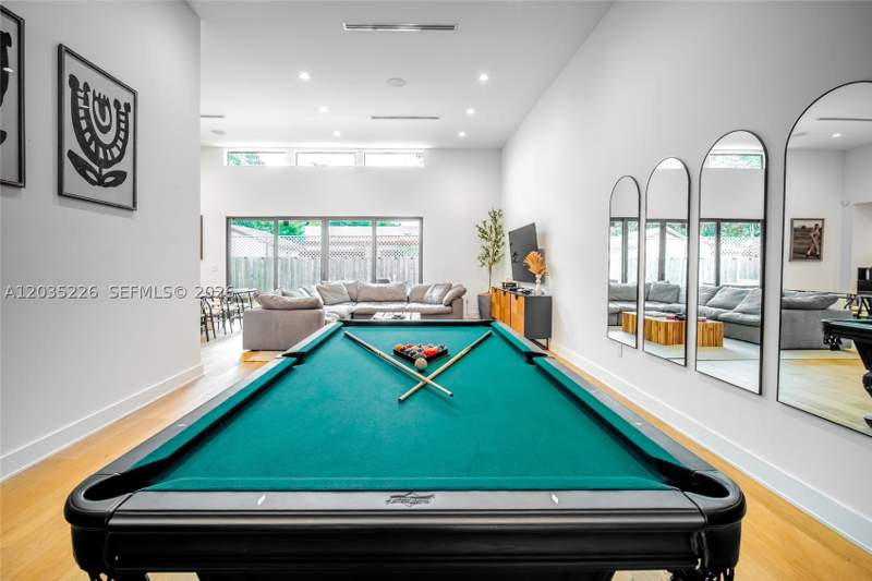 3 bedroom SingleFamilyResidence at 243 NW 42nd St, Columbia Park Corr Pl, Miami — photo 4