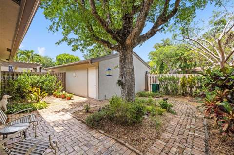 11045 SW 113th Pl, Miami FL - photo 12 of 19