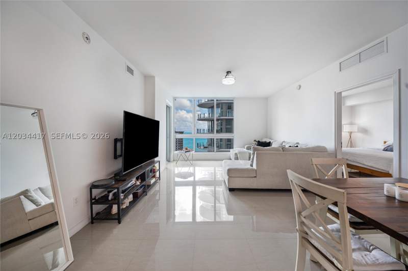 2 bedroom Condominium at 300 S Biscayne Blvd T-3406, Met 1 Condo, Miami — photo 5