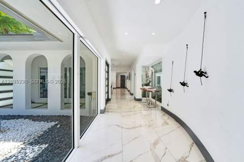 6460 SW 133rd Dr, Pinecrest FL - photo 16 of 69