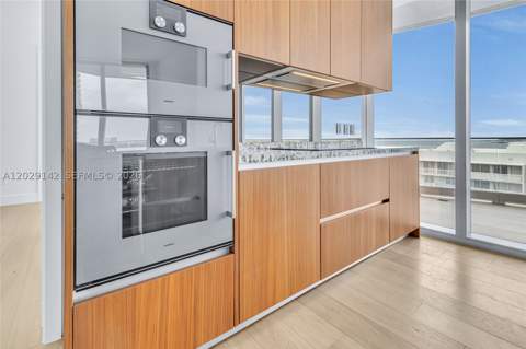 175 SE 25 Rd 1103, Miami FL - photo 16 of 31