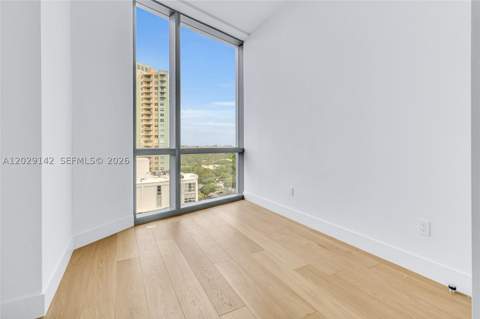 175 SE 25 Rd 1103, Miami FL - photo 7 of 31
