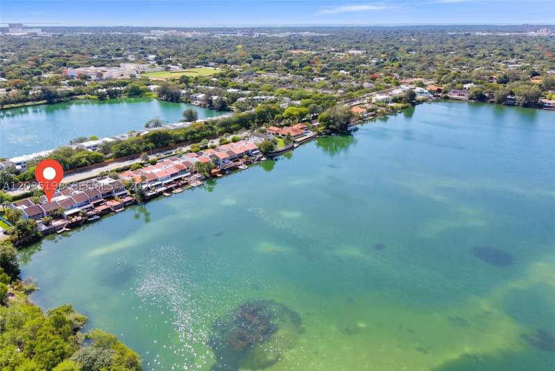 3 bedroom Townhouse at 5002 SW 72nd Ave, Marina Lakes Townhouses, Miami — photo 4