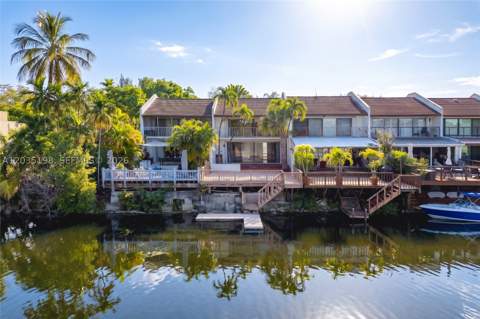 5002 SW 72nd Ave, Miami FL - photo 6 of 43