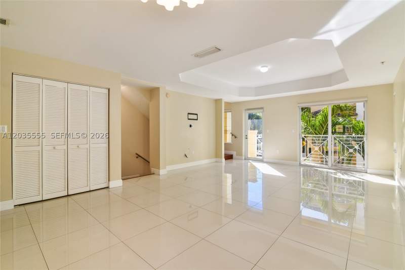 3 bedroom Condominium at 2707 NE 184th Ter, Merco At Aventura, Aventura — photo 3