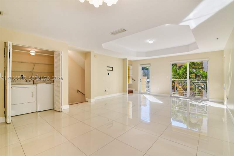 3 bedroom Condominium at 2707 NE 184th Ter, Merco At Aventura, Aventura — photo 4