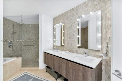 68 SE 6th St 1611, Miami FL - photo 18 of 40