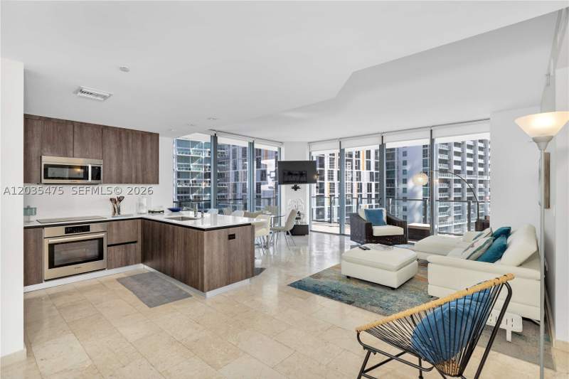 2 bedroom Condominium at 68 SE 6th St 1611, Reach Condo, Miami — photo 3