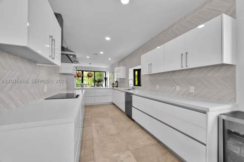 2000 S Bayshore Dr 65, Miami FL - photo 14 of 51