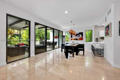 2000 S Bayshore Dr 65, Miami FL - photo 8 of 51