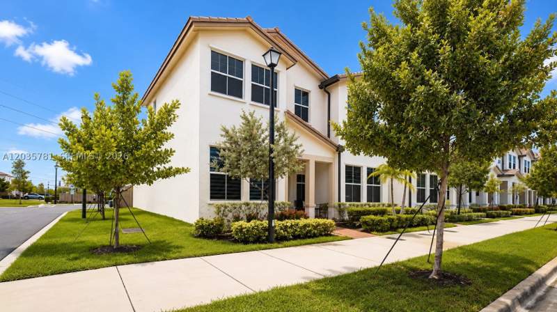 4 bedroom Townhouse at 12812 SW 243rd St, Princeton Commons, Homestead — photo 2