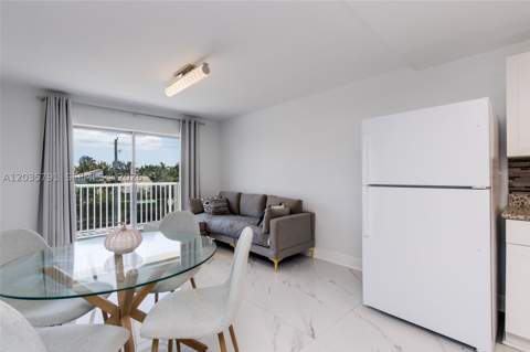 3527 NE 168th St 309, North Miami Beach FL - photo 11 of 24