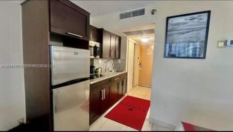 19201 Collins Ave 942, Sunny Isles Beach FL - photo 13 of 40