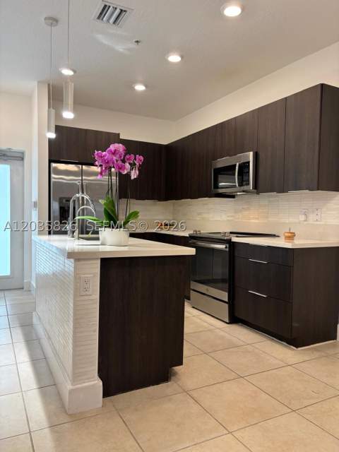 4740 NW 84th Ct 32, Doral FL - photo 13 of 26