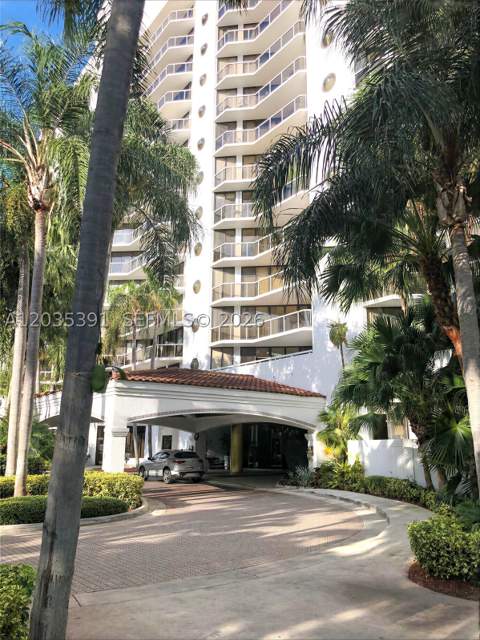 3610 Yacht Club Dr 312, Aventura FL - photo 12 of 18