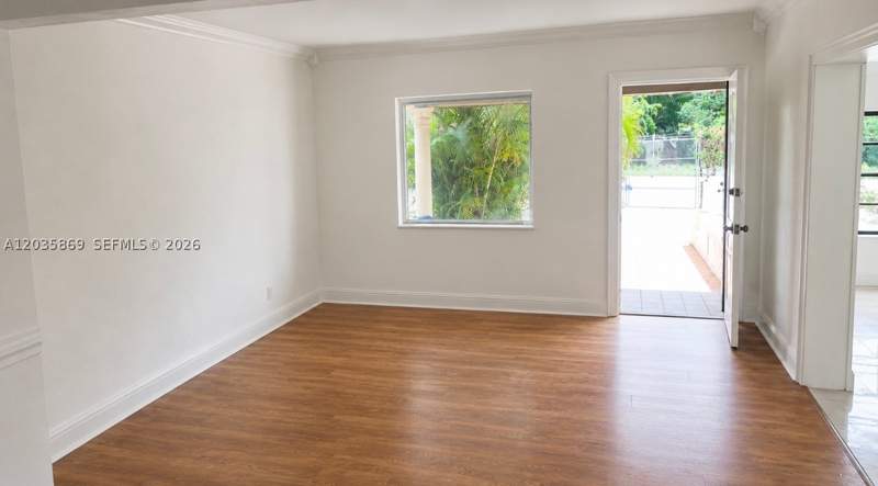 3 bedroom SingleFamilyResidence at 325 NW 56th St, Buena Vista Gardens, Miami — photo 4