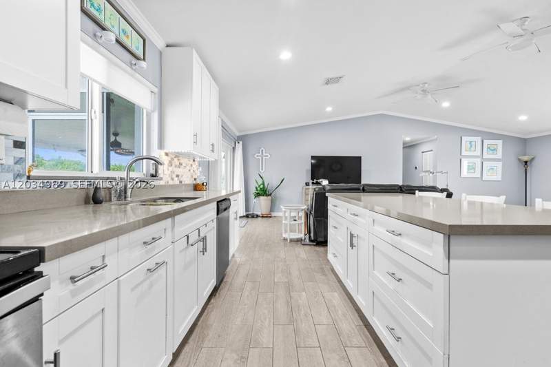 5 bedroom SingleFamilyResidence at 20572 SW 317th St, Zamora Estates, Homestead — photo 3
