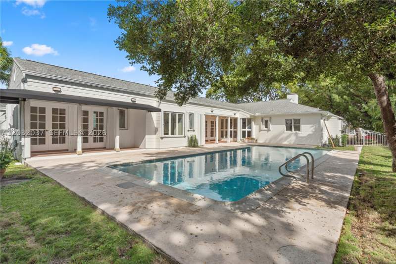 4 bedroom SingleFamilyResidence at 440 SW 29th Rd, Brickell Estates, Miami — photo 5
