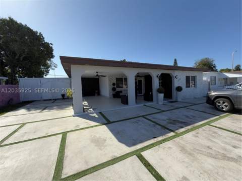 224 E 42nd St, Hialeah FL - photo 11 of 82