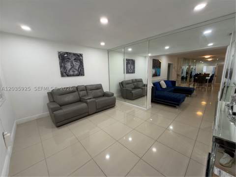 224 E 42nd St, Hialeah FL - photo 12 of 82