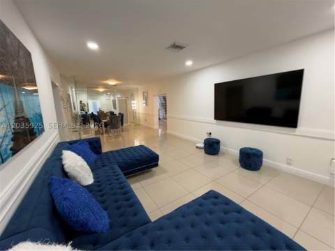 224 E 42nd St, Hialeah FL - photo 22 of 82