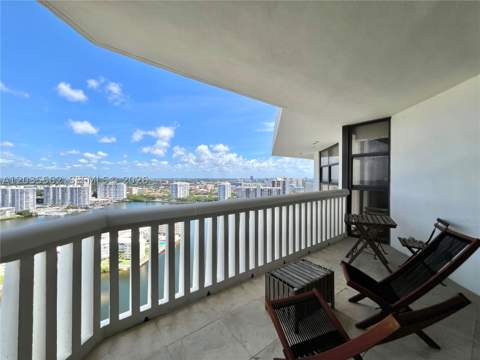 1000 W Island Blvd 3010, Aventura FL - photo 16 of 22
