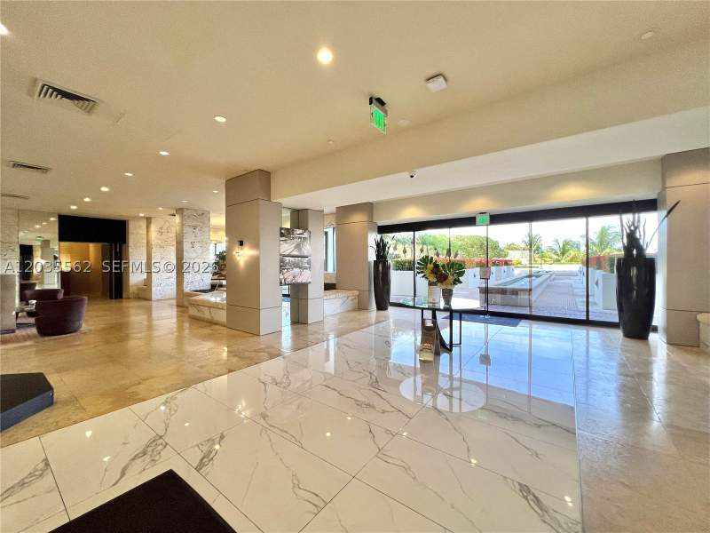 2 bedroom Condominium at 1000 W Island Blvd 3010, 1000 ISL BLVD WILLIAMS IS, Aventura — photo 2