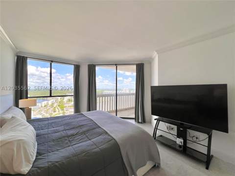 1000 W Island Blvd 3010, Aventura FL - photo 20 of 22