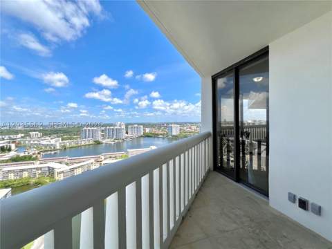 1000 W Island Blvd 3010, Aventura FL - photo 21 of 22