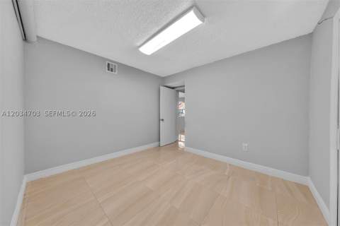 5445 W 27th Lane, Hialeah FL - photo 20 of 57
