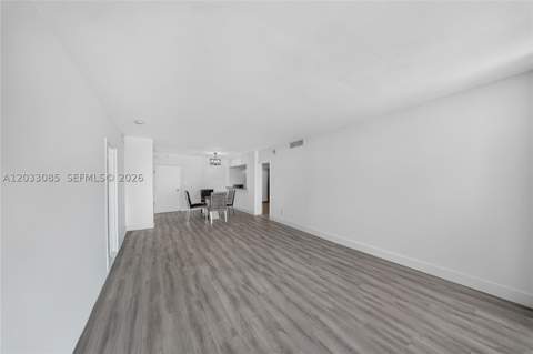 5600 Collins Ave 7W, Miami Beach FL - photo 10 of 26