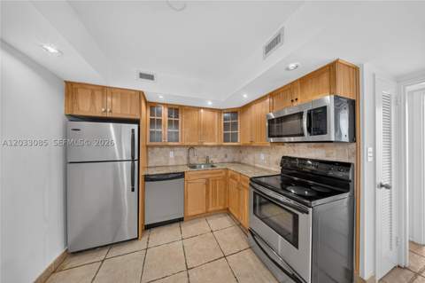 5600 Collins Ave 7W, Miami Beach FL - photo 14 of 26
