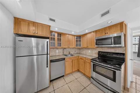 5600 Collins Ave 7W, Miami Beach FL - photo 16 of 26