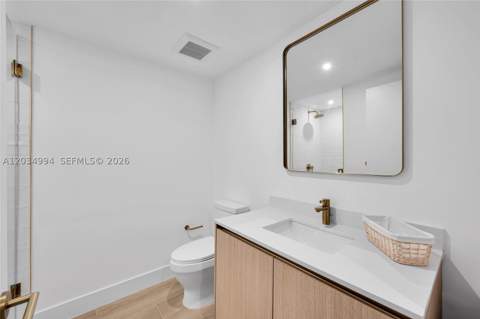 90 NE 32nd St 406, Miami FL - photo 15 of 27