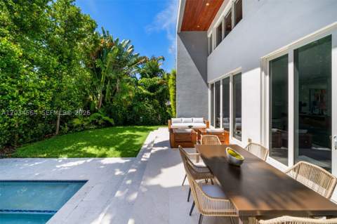 425 Harbor Dr, Key Biscayne FL - photo 16 of 50