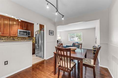 5685 SW 80th St 58B, Miami FL - photo 7 of 30