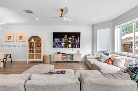 11203 NW 73rd Ter, Doral FL - photo 12 of 51