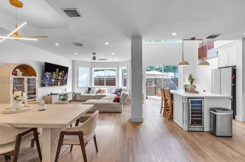 11203 NW 73rd Ter, Doral FL - photo 7 of 51
