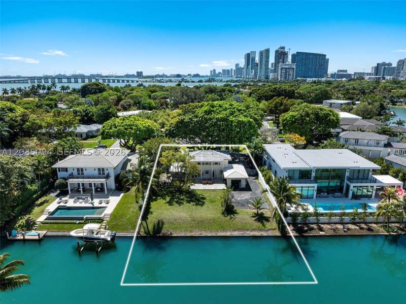 3 bedroom SingleFamilyResidence at 655 Buttonwood Ln, BAY POINT, Miami — photo 1