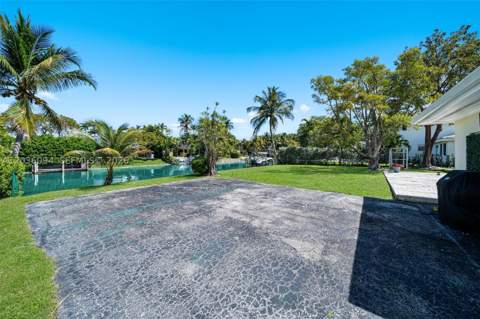 655 Buttonwood Ln, Miami FL - photo 12 of 23