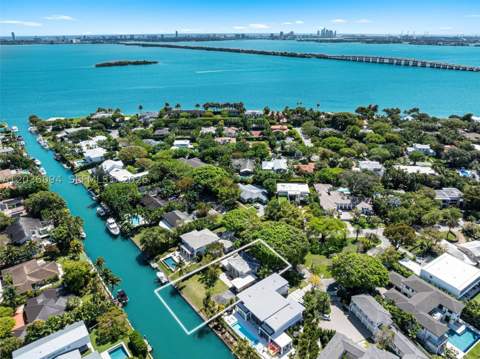 655 Buttonwood Ln, Miami FL - photo 19 of 23