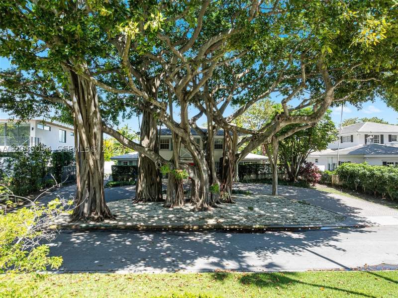 3 bedroom SingleFamilyResidence at 655 Buttonwood Ln, BAY POINT, Miami — photo 5
