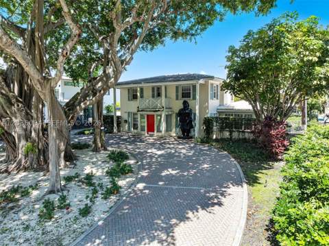 655 Buttonwood Ln, Miami FL - photo 9 of 23